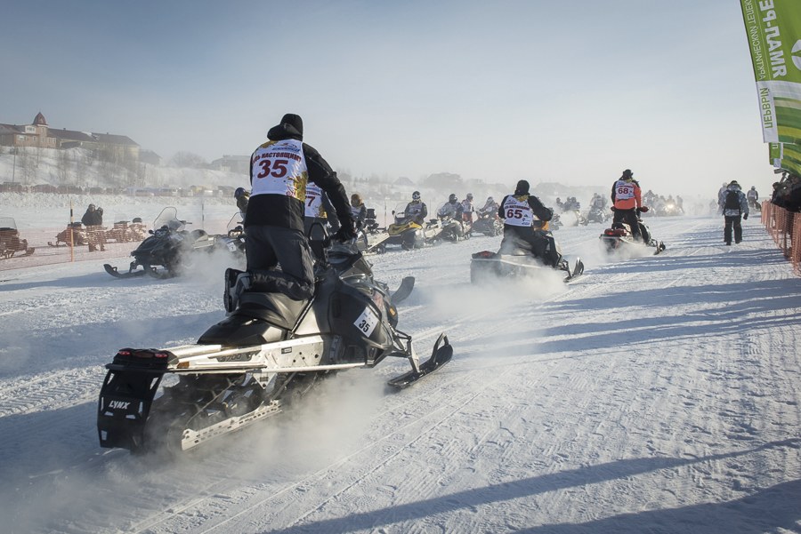 Обгоняя ветер