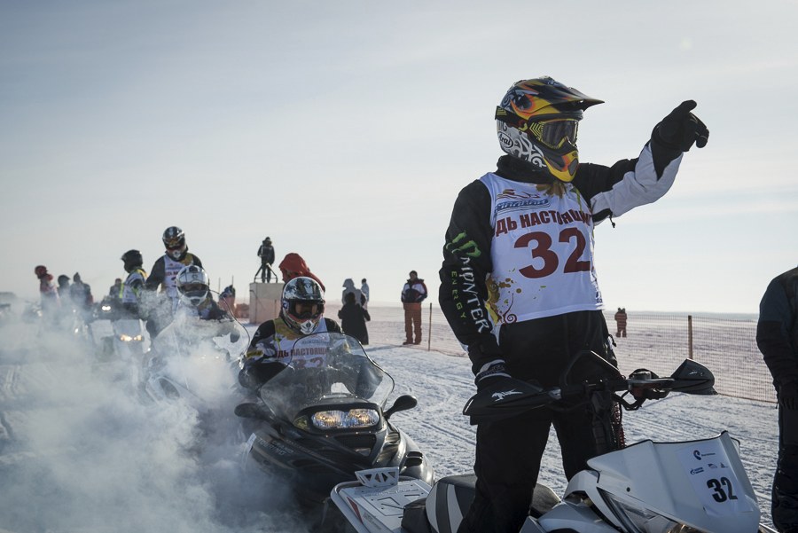 Обгоняя ветер