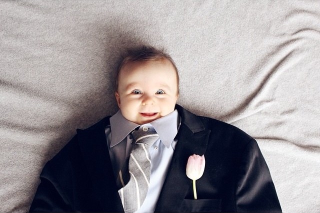 Инстаграм недели: Смешные малыши в одежде взрослых