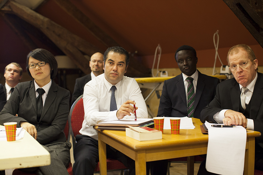 Как готовят дворецких в Европе Как готовят дворецких в Европе