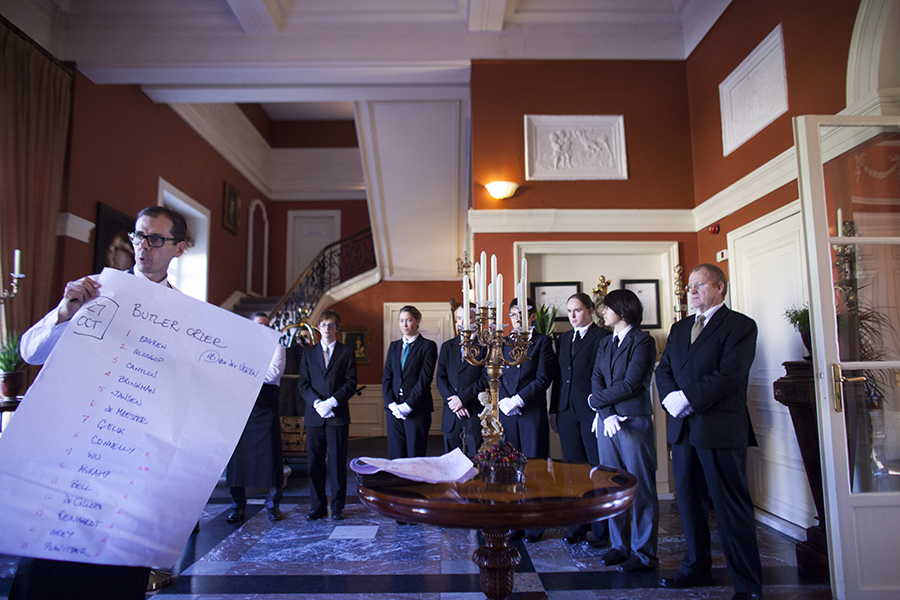 Как готовят дворецких в Европе Как готовят дворецких в Европе