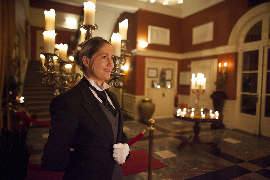 Как готовят дворецких в Европе Как готовят дворецких в Европе