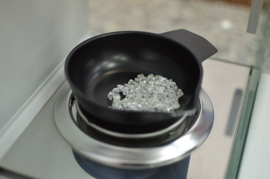 Как гранят алмазы Как гранят алмазы