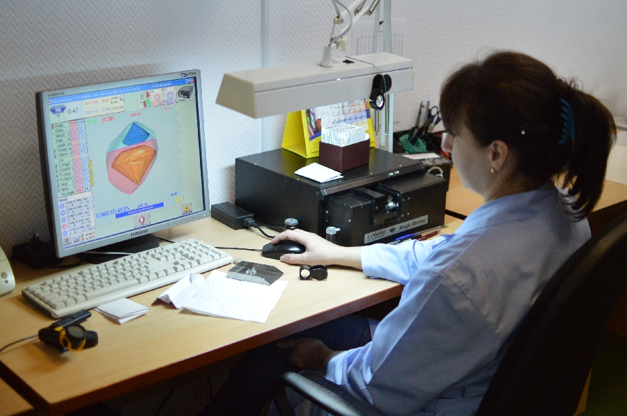 Как гранят алмазы Как гранят алмазы