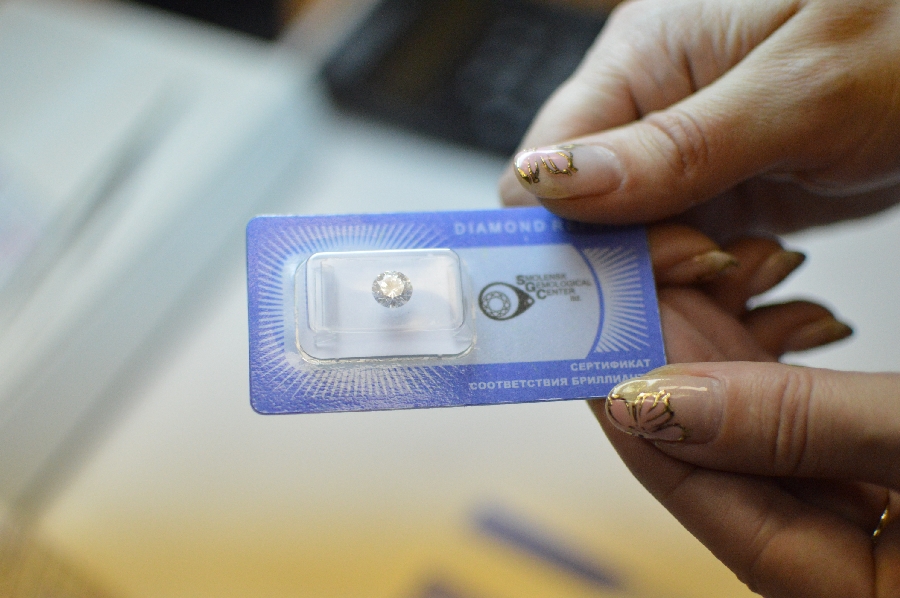 Как гранят алмазы Как гранят алмазы