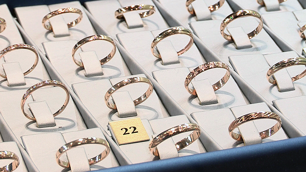 Как гранят алмазы Как гранят алмазы