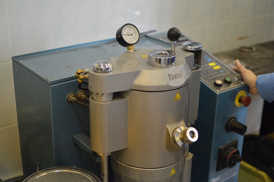 Как гранят алмазы Как гранят алмазы