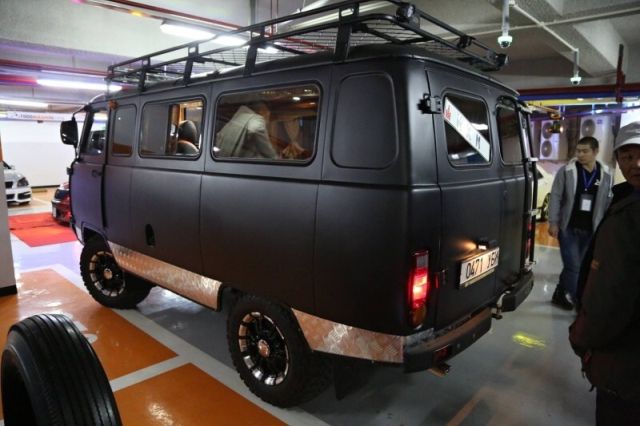 Монгольский тюнинг УАЗа "Буханки"