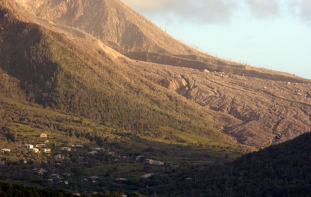 Вулкан Суфриер-Хиллс и остров-призрак