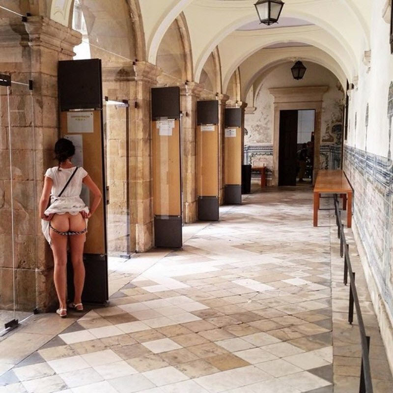 Эксгибиционистки: обнаженные девушки в общественных местах