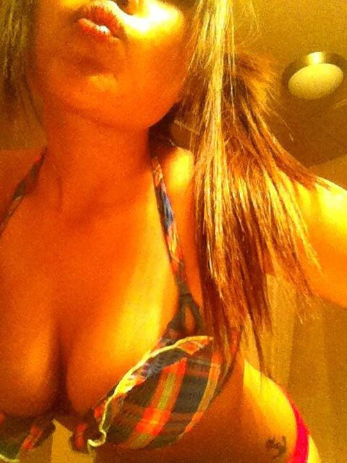 Девушки в наклоне