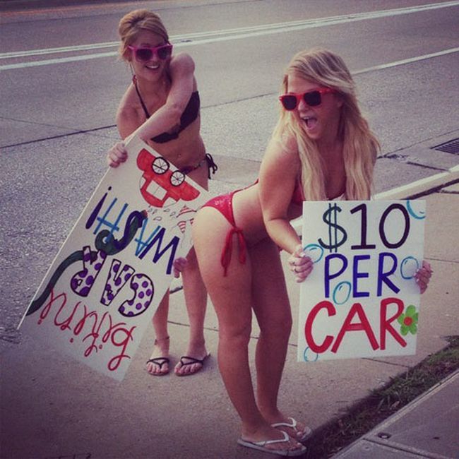 Девушки в наклоне