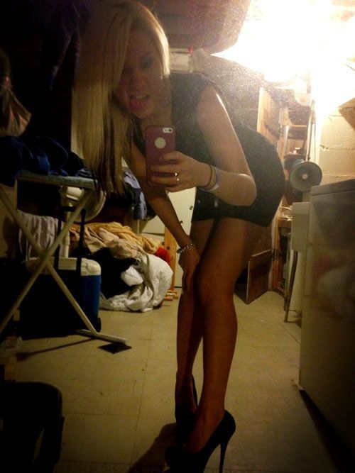 Девушки в наклоне