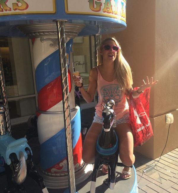 Забавные девушки