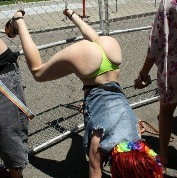 Забавные девушки