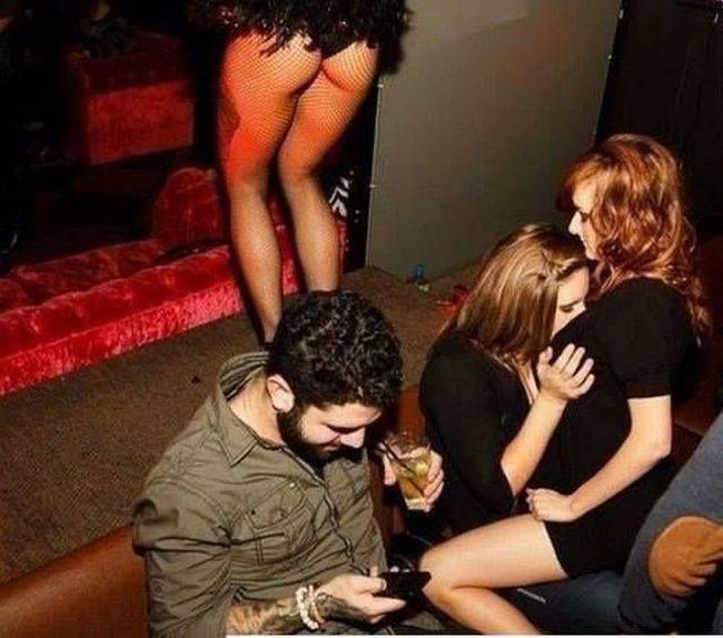 Забавные девушки