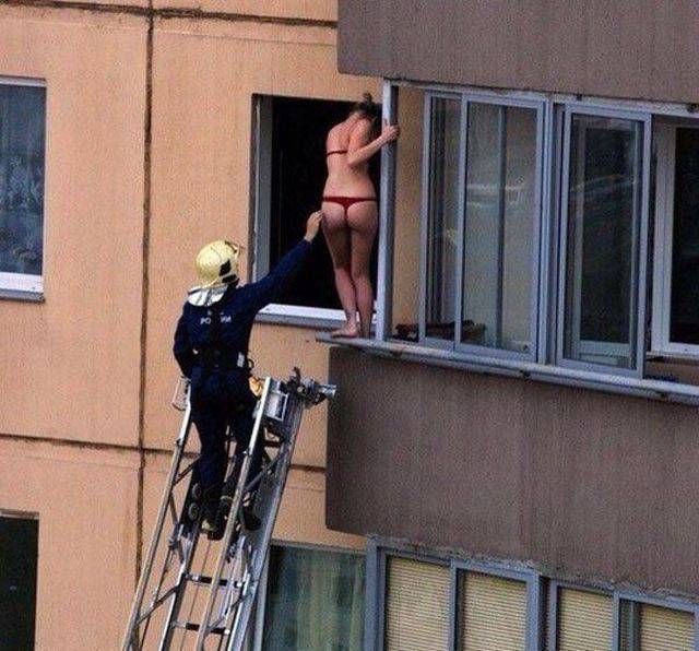 Забавные девушки