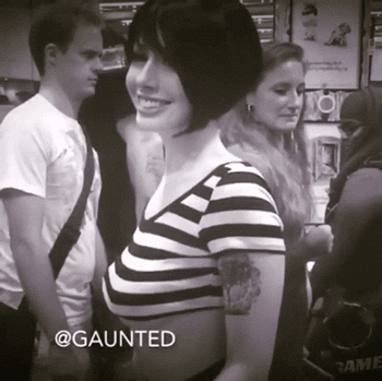 Забавные девушки