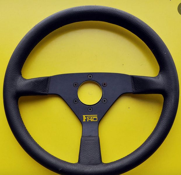 В морском контейнере нашли детали раритетной Ferrari 250 GTO