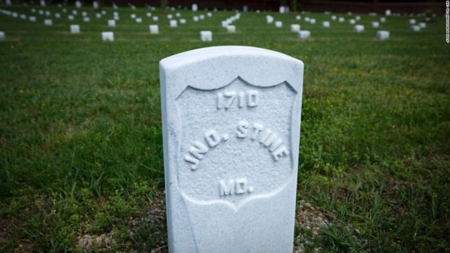 Старый особняк, построенный из необычного материала