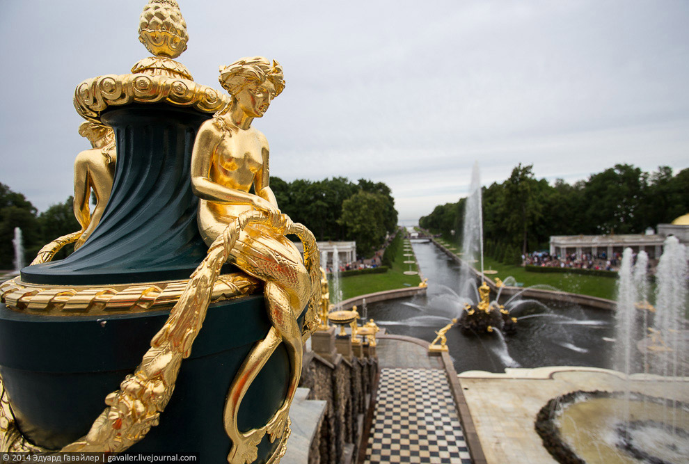 Что находится под фонтанами Петергофа Что находится под фонтанами Петергофа
