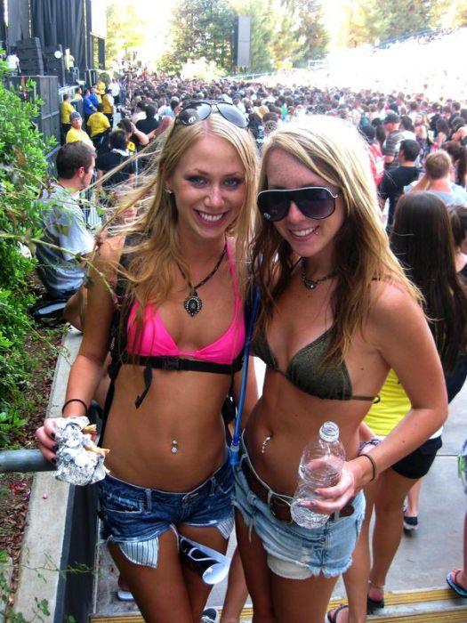 Девушки хотят веселья (69 фото)