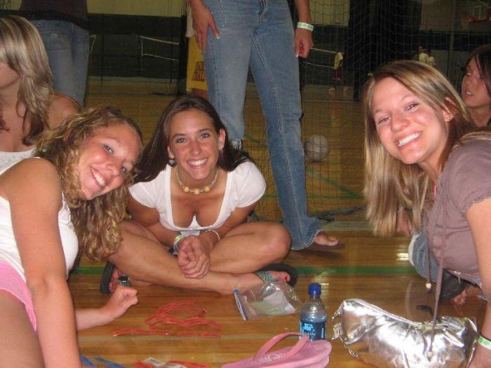 Девушки хотят веселья (69 фото)