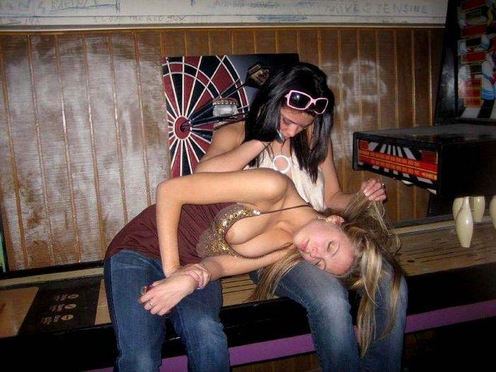 Девушки хотят веселья (69 фото)