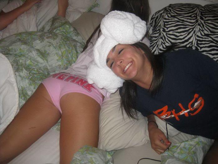 Девушки хотят веселья (69 фото)