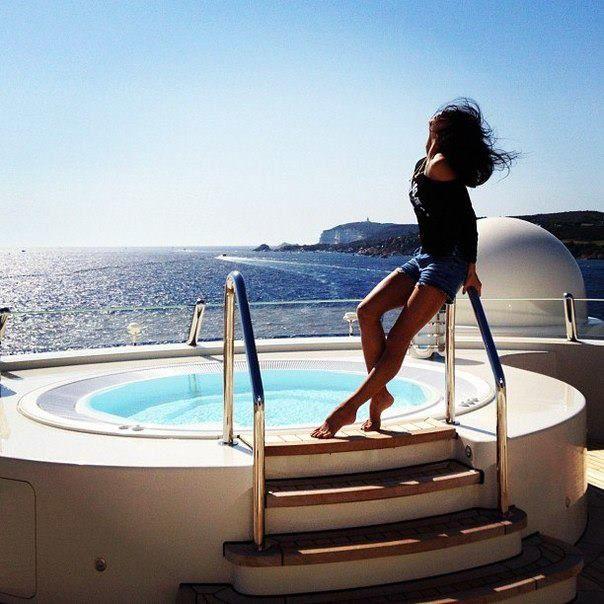 Российские гимнастки отдыхают на Сардинии (39 фото)