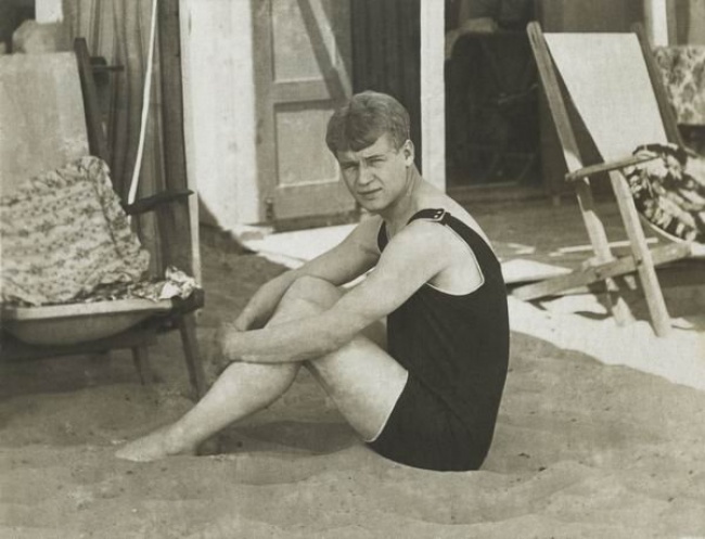 Жизнь скандального гения Сергея Есенина Жизнь скандального гения Сергея Есенина