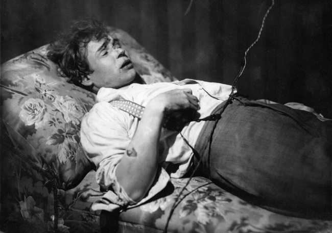 Жизнь скандального гения Сергея Есенина Жизнь скандального гения Сергея Есенина