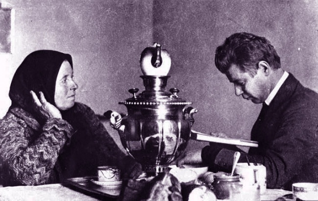 Жизнь скандального гения Сергея Есенина Жизнь скандального гения Сергея Есенина