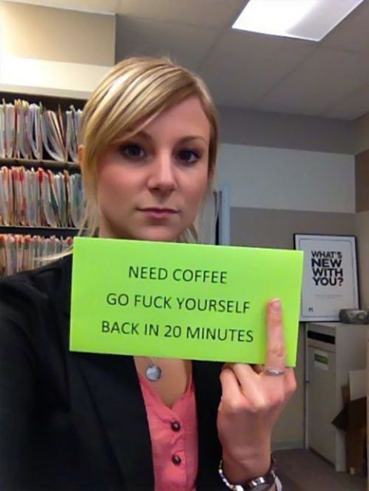 Девушки на работе