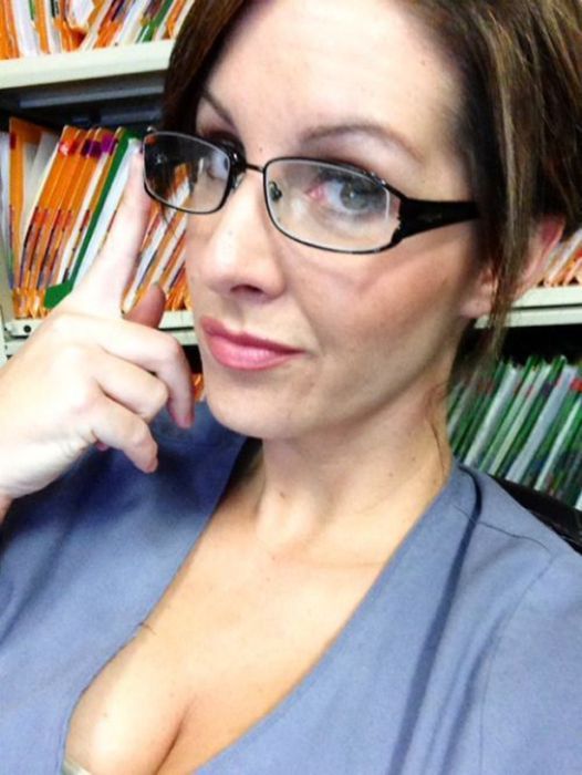 Девушки на работе