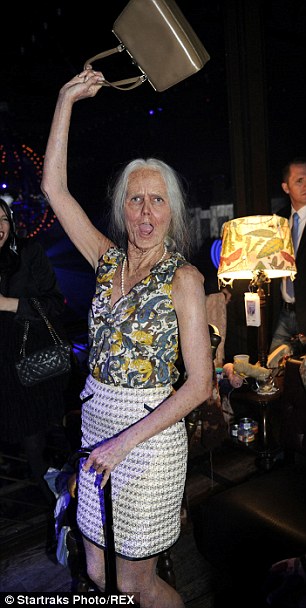 Самый серьезный подход к Хэллоуину среди звезд Самый серьезный подход к Хэллоуину среди звезд