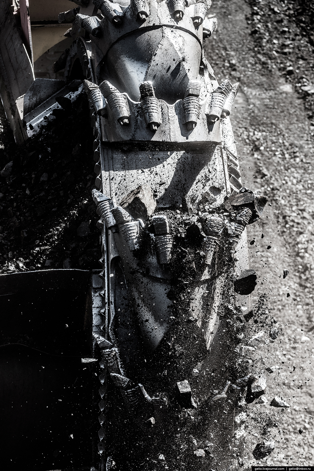 Самый крупный угольный разрез в России