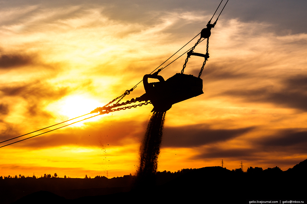 Самый крупный угольный разрез в России