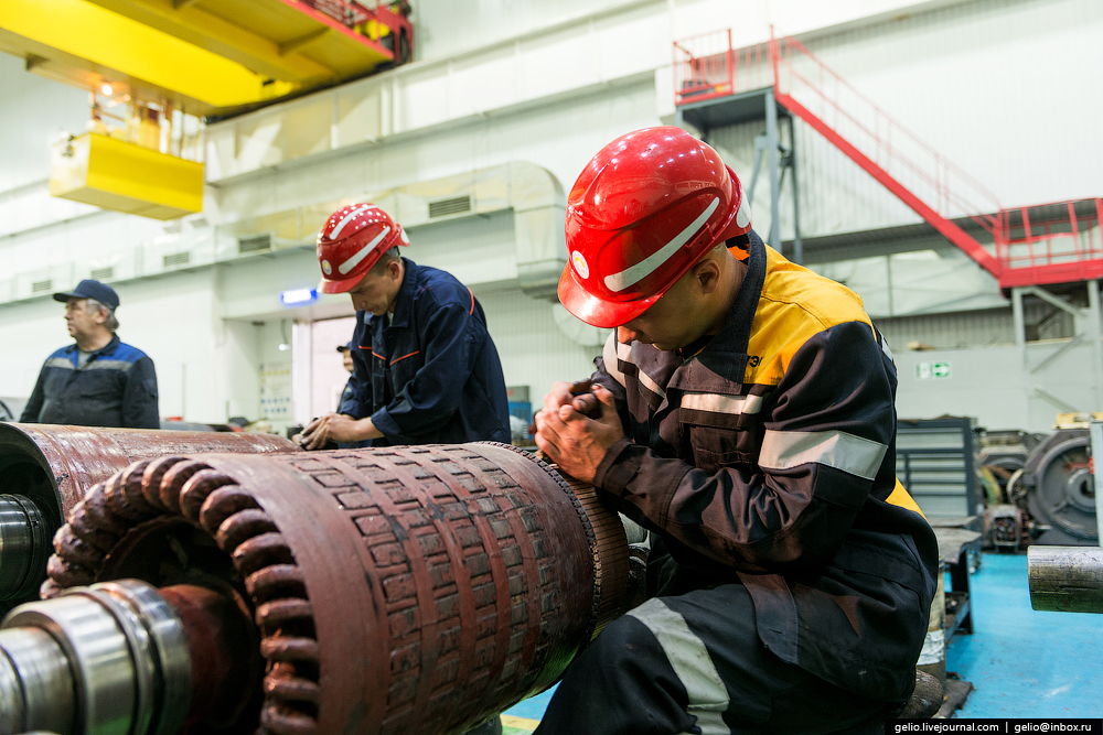 Самый крупный угольный разрез в России