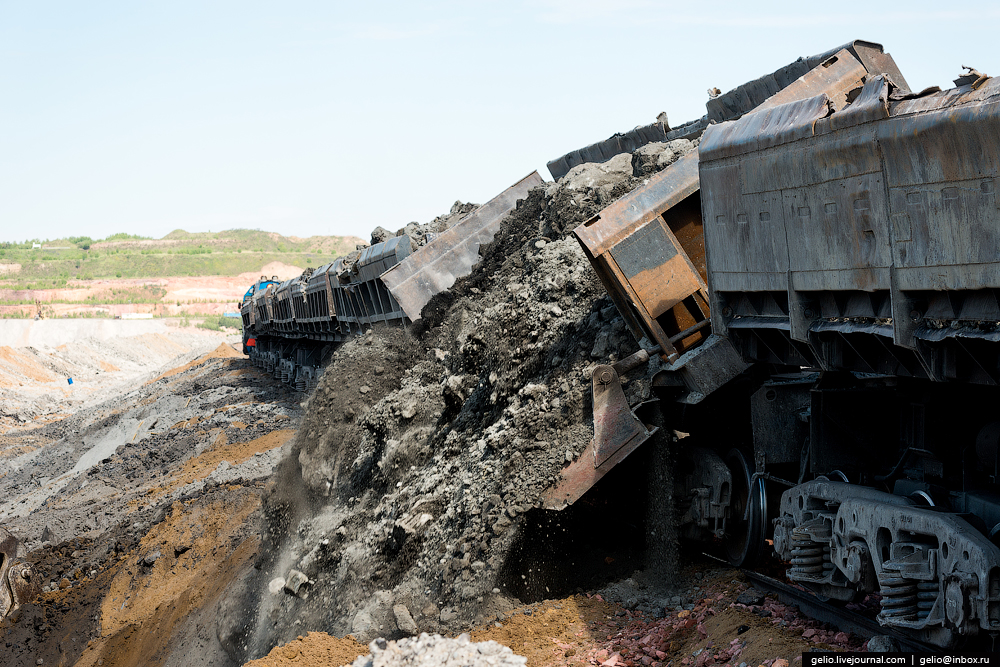 Самый крупный угольный разрез в России