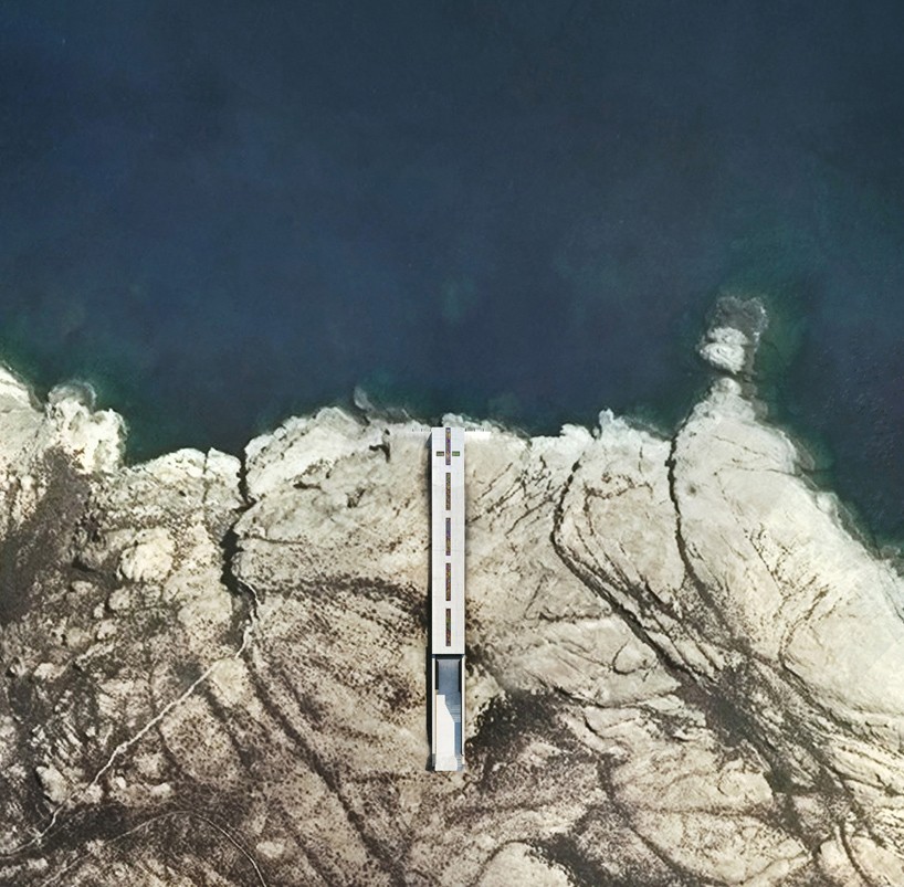 Часовня в форме креста над обрывом в скале