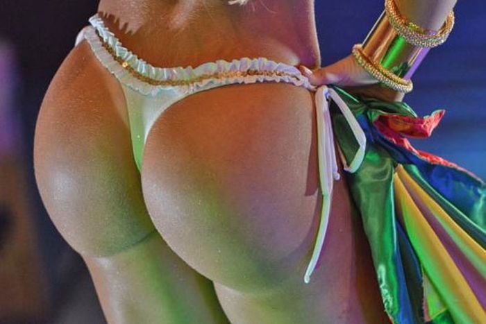 Самая красивая попа Бразилии