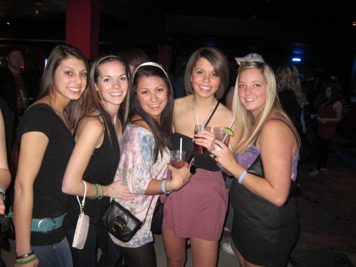 Много-много-много девушек (102 фото)