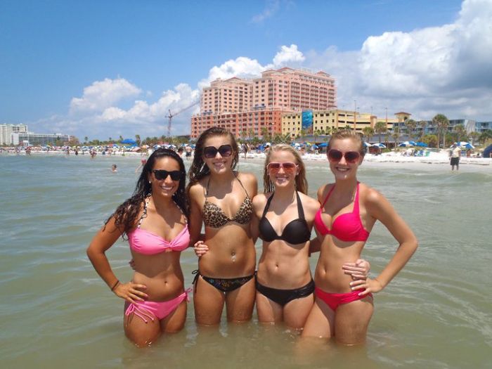 Много-много-много девушек (102 фото)