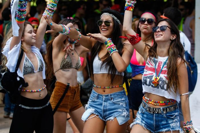 Много-много-много девушек (102 фото)