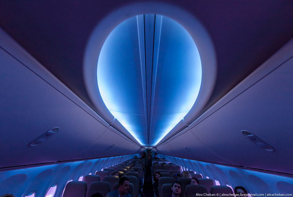 Небесный Интерьер: колыбель над облаками для путешественников