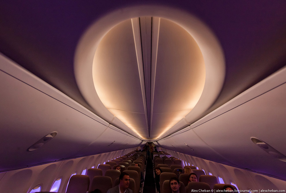 Небесный Интерьер: колыбель над облаками для путешественников