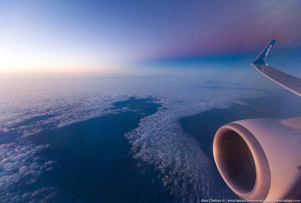 Небесный Интерьер: колыбель над облаками для путешественников