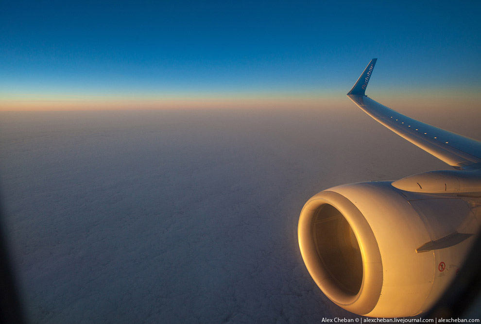 Небесный Интерьер: колыбель над облаками для путешественников