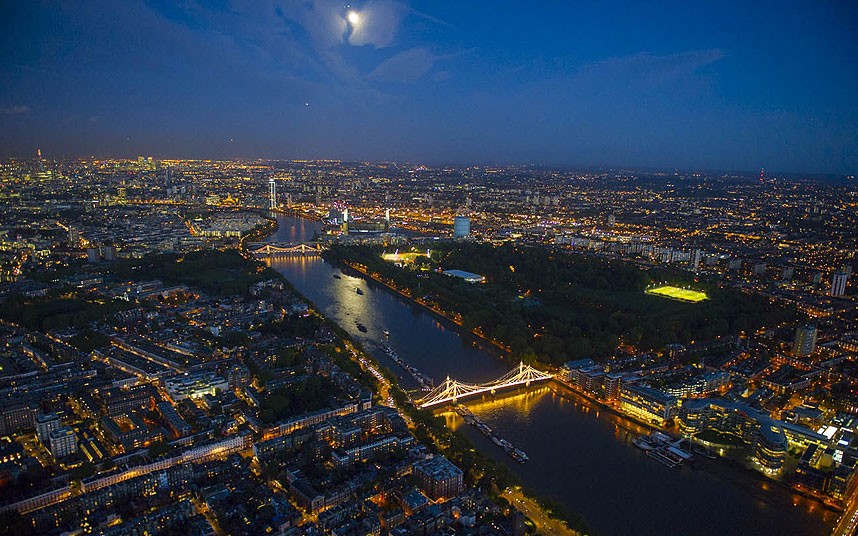 Ночной Лондон с высоты Ночной Лондон с высоты